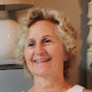 Meet your Posher, Carla